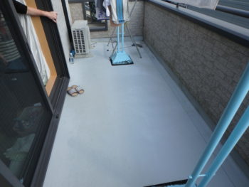 徳島県　松茂町　施工前　ベランダ