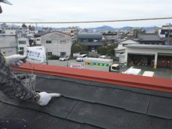 徳島県　城東町　病院　屋根　塗装　タスペーサー