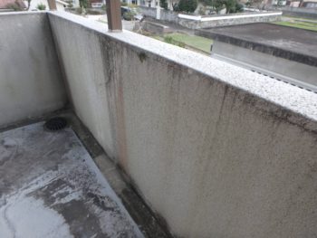 徳島県　名東町　施行前　ベランダ