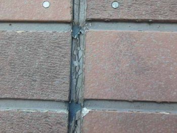 徳島県 松茂町 施工前 コーキング 破断