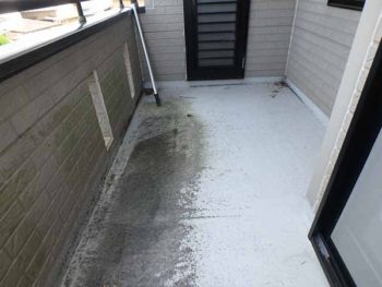 徳島県　上板町　施工前　ベランダ