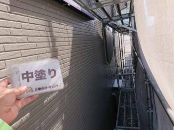 徳島県 徳島市 安宅 外壁 塗装 中塗り