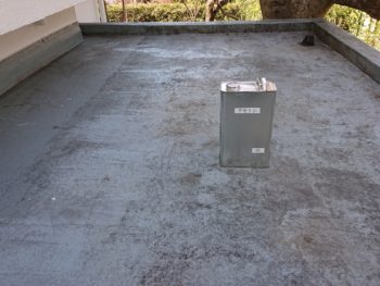 徳島県　沖洲町　防水塗装　庇　アセトン