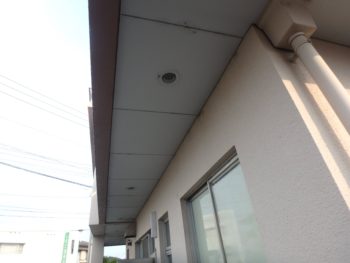 徳島県　中島田町　施工前　軒天井　劣化