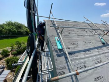 ガルバリウム鋼板　鳴門市　外壁塗装　屋根葺き替え　シーリング打ち替え