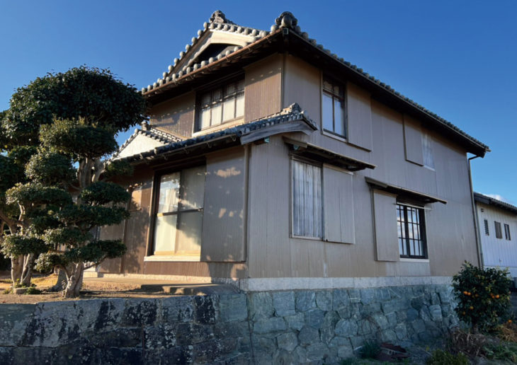   【徳島市　外壁塗装】トタン壁面の塗り替えと増築箇所の外装工事