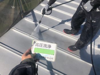 ブロック塀　破風板洗浄　軒天洗浄　屋根洗浄　手摺洗浄　外壁洗浄　土間
