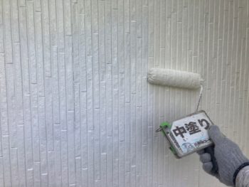 パテ処理　下塗り　中塗り　使用材料　上塗り