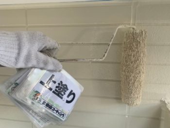 中塗り　上塗り　下塗り