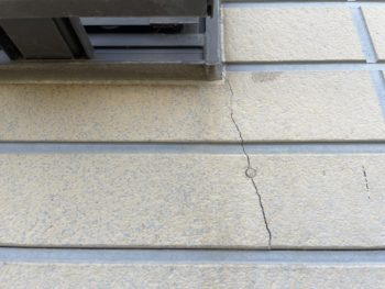 クラック　チョーキング　コーキング　帯　劣化