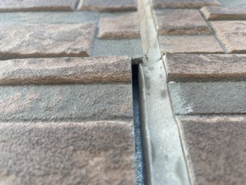 外壁　コーキング　劣化　隙間