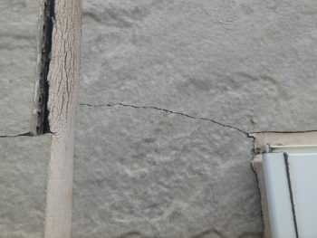 破断　釘浮き　クラック　苔　劣化