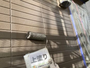 中塗り　上塗り　下塗り　外壁　パテ