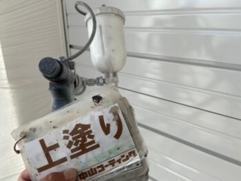 塗装　シャッター　ケレン　鉄部