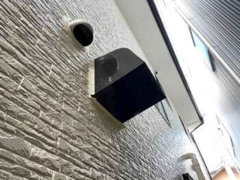 完工　外壁　外観　ボンフロン　雨樋