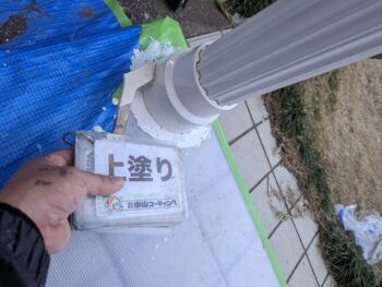 柱　上塗り　付帯部　塗装　塗料