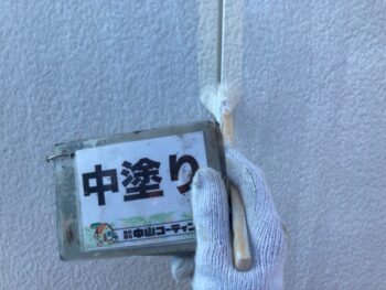 外壁　塗装　中塗り　塗料　刷毛