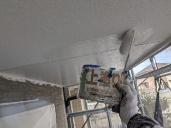 シャッター　錆止め　中塗り　軒天　上塗り　破風