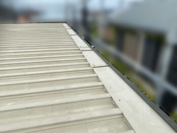 軒樋 カバー 修繕 施工中 屋根