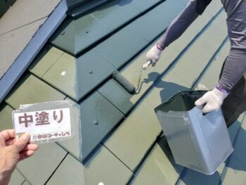 塗装　屋根　下塗り　中塗り　上塗り　クリヤー塗装