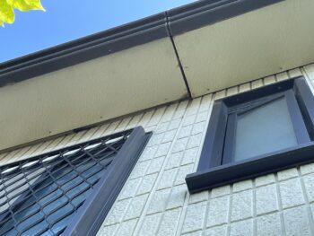 外壁 雨戸 軒天 ベランダ 屋根 庇