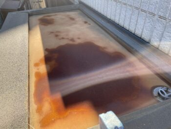 雨戸 軒天 ベランダ 外壁 庇 屋根