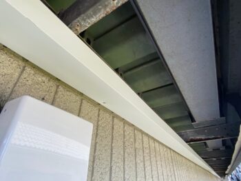 軒天 屋根 板金 雨水 修繕