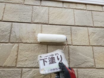 塗装　養生　下塗り　中塗り　上塗り　WB多彩工法仕上　外壁