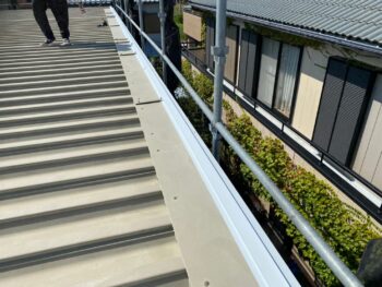 屋根 軒天 雨水 修繕 板金