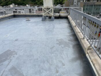 雨樋　コーキング　防水　屋上　手摺　外壁