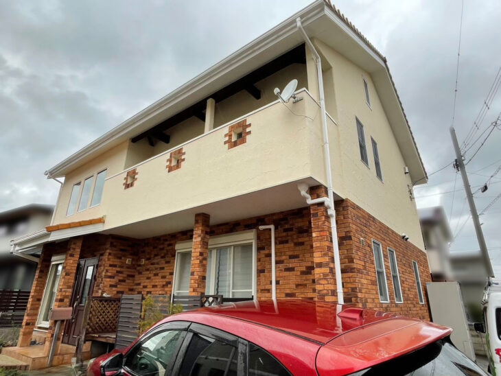  ジョリパット外壁塗装とスライスレンガとの組み合わせはどちらも撥水が必要　徳島県徳島市施工例