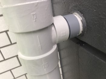 徳島市マンション　出窓コーキング打ち替え・水漏れ樋修繕工事