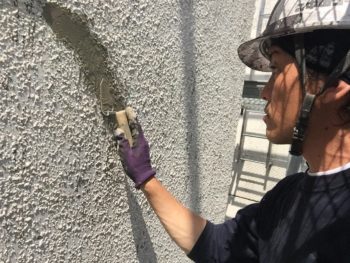徳島市　クラック処理　外壁塗装　アパート改修工事　中山コーティング