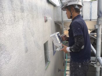 徳島市　クラック処理　中山コーティング　玉吹き　外壁塗装　アパート改修工事