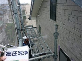 徳島県　小松島市　外壁　目地　高圧洗浄