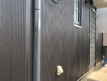 徳島　藍住　施工後　外壁　ガルバリウム鋼板