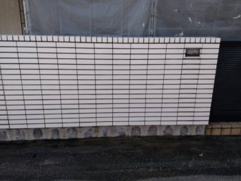 徳島県　新浜町　高圧洗浄　塀