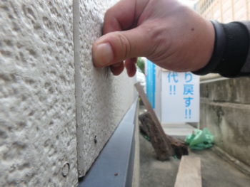 徳島県　国府町　施工前　外壁　浮き