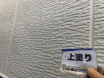 徳島　八万　外壁　塗装後　上塗り