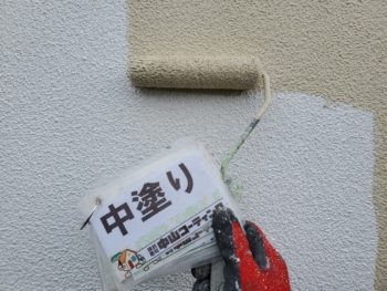 徳島県　かちどき橋　外壁塗装　中塗り