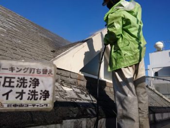 徳島県　かちどき橋　高圧洗浄　屋根　苔