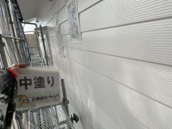 徳島県　沖洲町　外壁塗装後　中塗り
