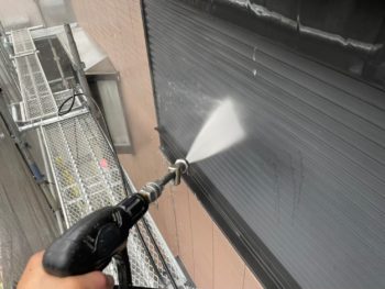外壁洗浄　シャッター洗浄　屋根洗浄　防水洗浄