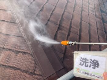 屋根　水洗い　高圧洗浄　苔　汚れ