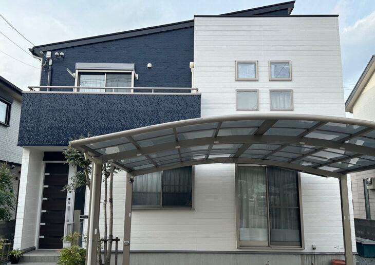   外壁三色から二色へ塗替え「徳島市西須賀町」濃紺色＆ホワイト