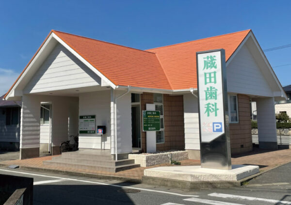 もう少し早く塗装をしておけば良かった。屋根塗装は超高耐久塗料　徳島市