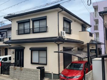 裏のマンション塗装の施工を見てて中山コーティングさんに決めました。