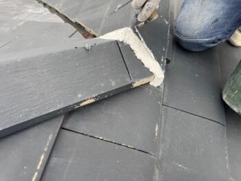 【小松島市】屋根漆喰作業を行いました。