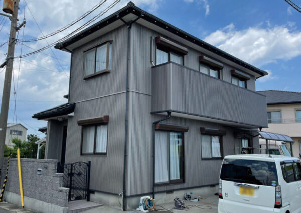 徳島県阿南市　外壁カバー工法　ガルバリウム鋼板張り