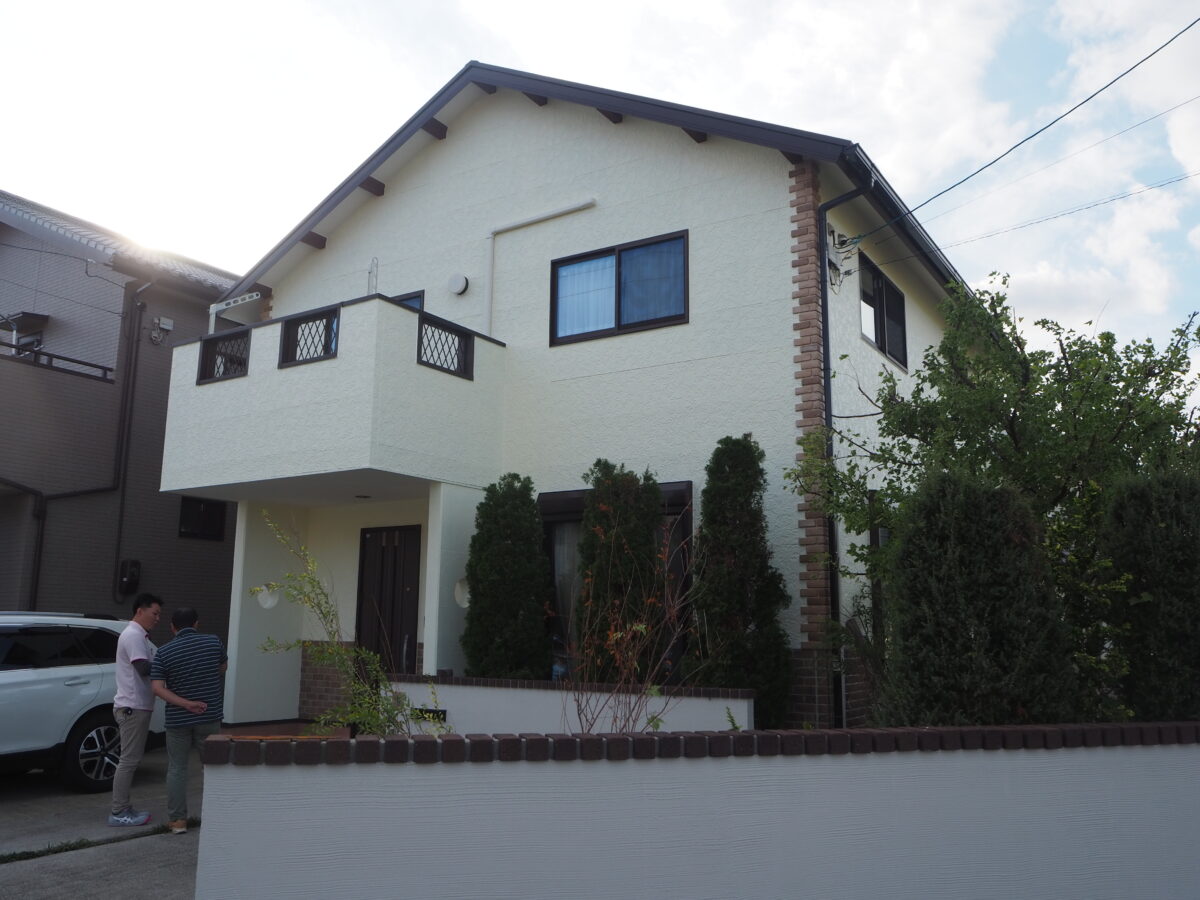 徳島市丈六町　雨漏り　外壁屋根塗替え　施工例